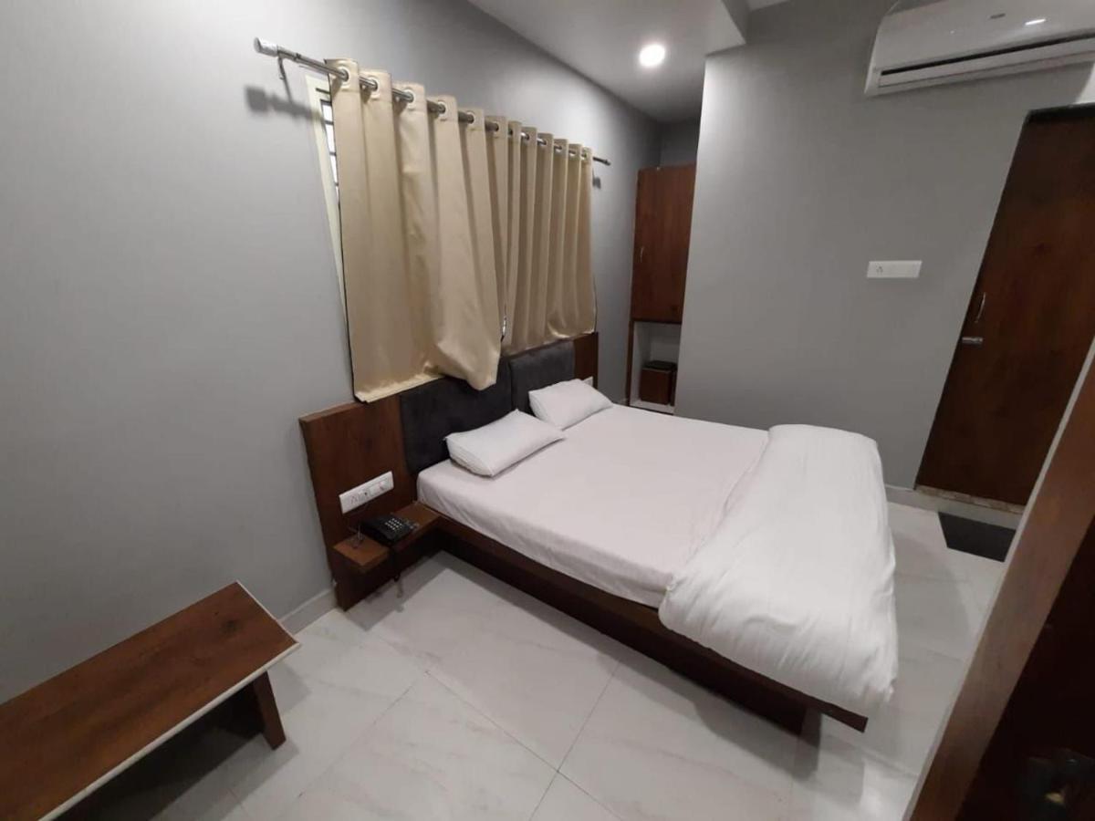 Hotel Shankar อุจเจน ภายนอก รูปภาพ