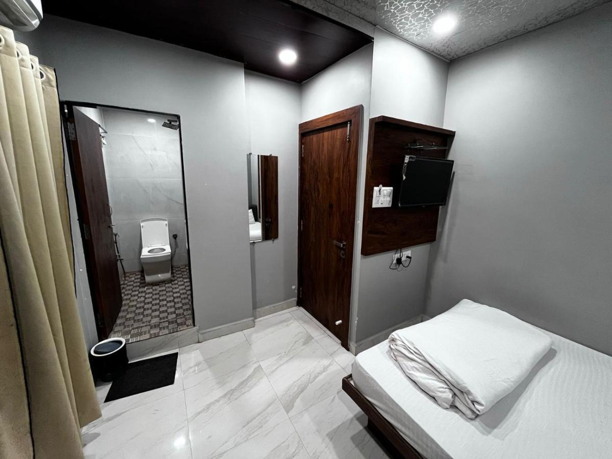 Hotel Shankar อุจเจน ภายนอก รูปภาพ